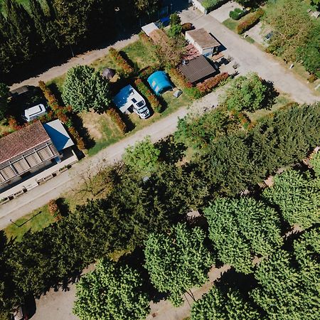 Camping Porte Des Alpilles By M.A Destination Glamping Saint-Etienne-du-Gres Luaran gambar