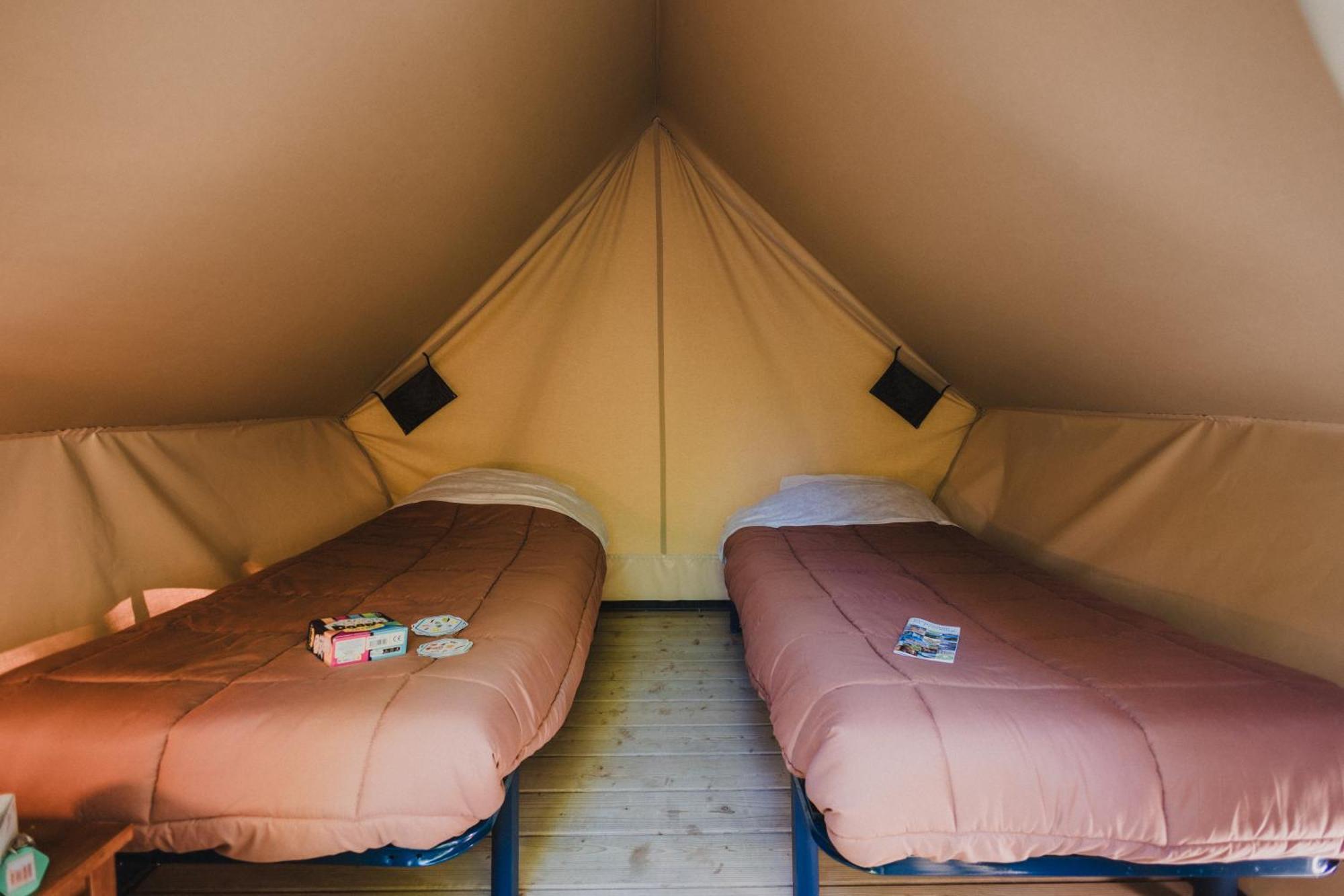 Camping Porte Des Alpilles By M.A Destination Glamping Saint-Etienne-du-Gres Luaran gambar
